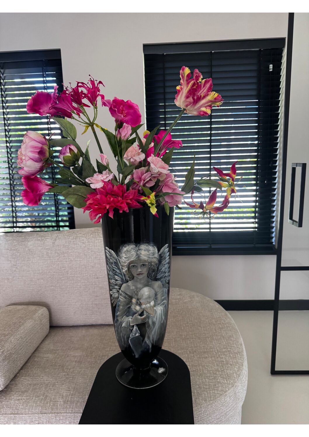 Art - Handbeschilderde Vaas<br><em>privécollectie</em> - Afbeelding 2